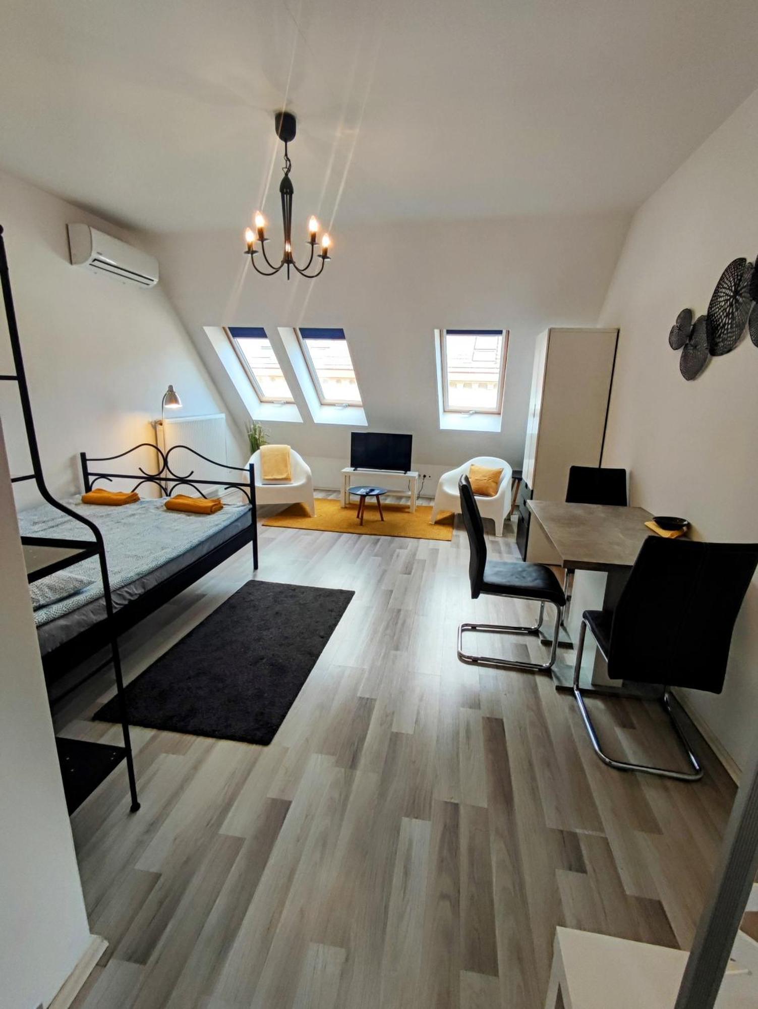 Ryb Lofts Budapest Bagian luar foto